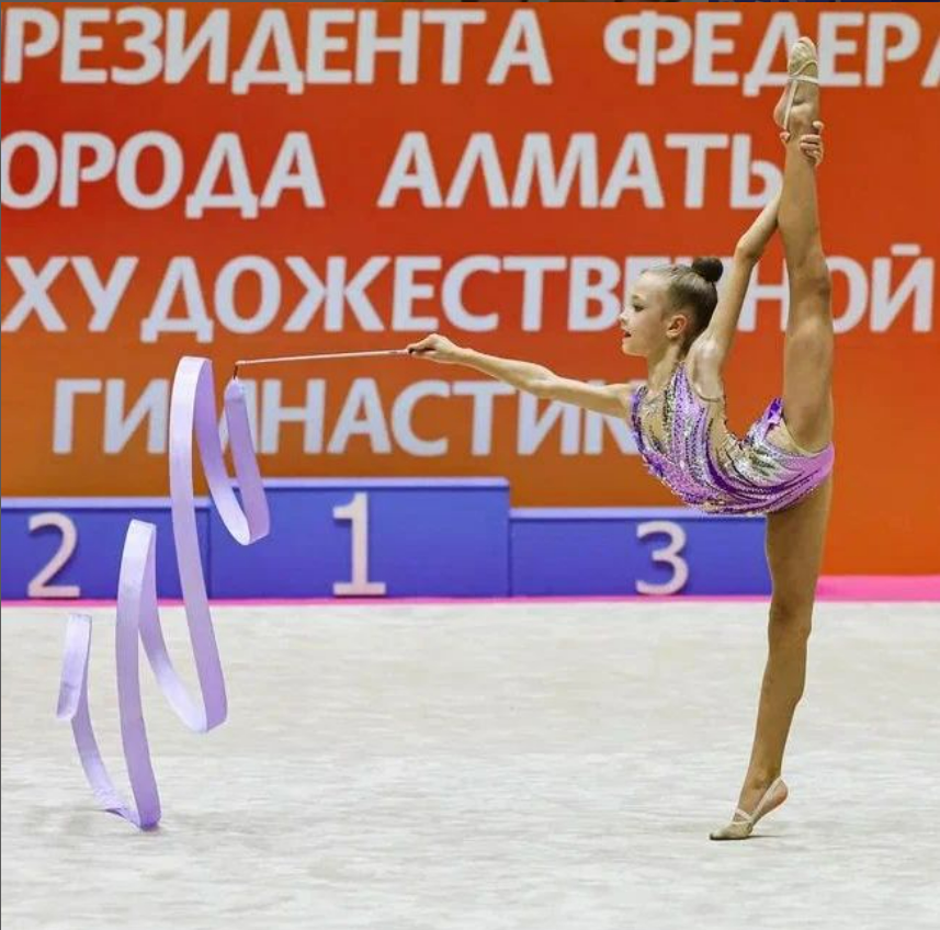 Поздравляем Окуневу Ангелину ученицу 3В, с 1 местом на открытом чемпионате Жамбылской области